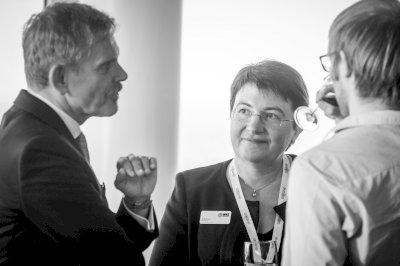 Dr. Gisele Bonne in conversation with Xavier Bailly during the 22nd Congress in Saint Malo in 2017